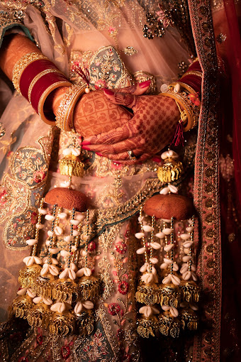 wedding clicks photography & films